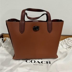Coach Willow Tote 24